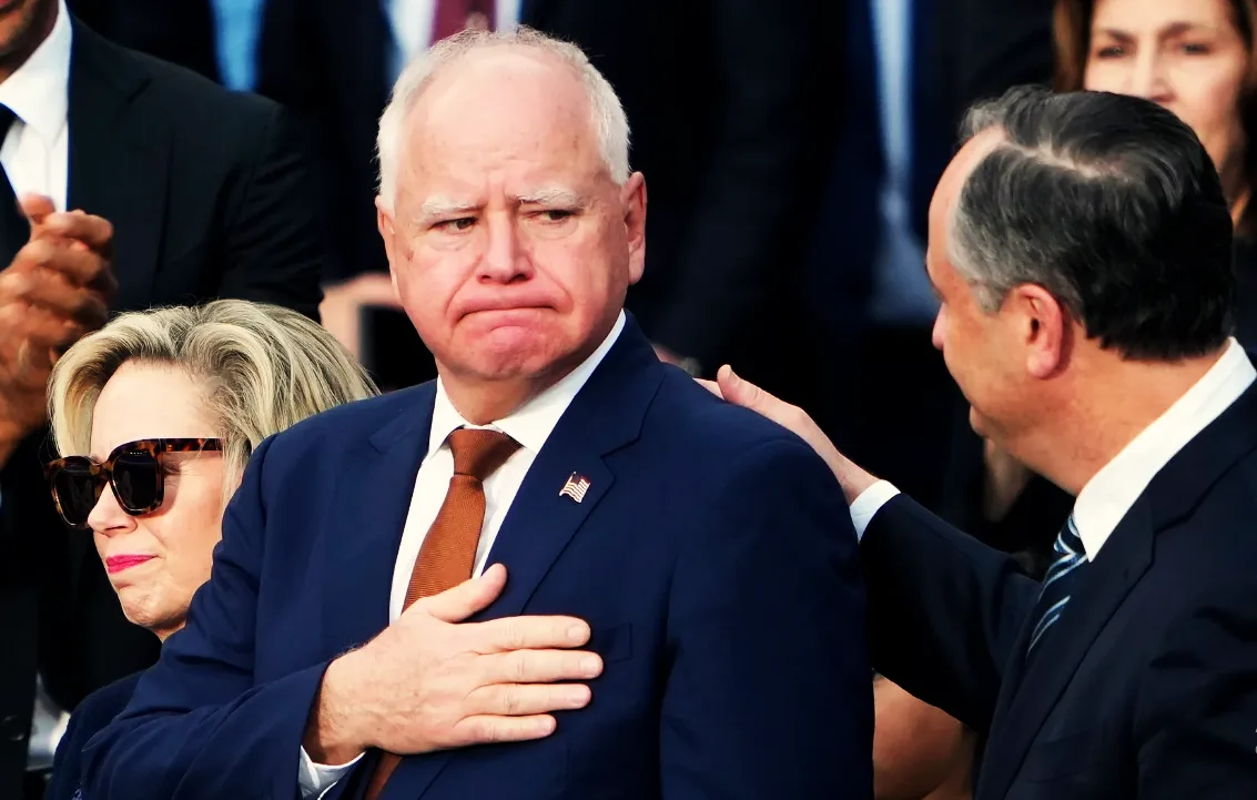 tim walz nazi salute